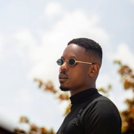 LadiPoe Picture